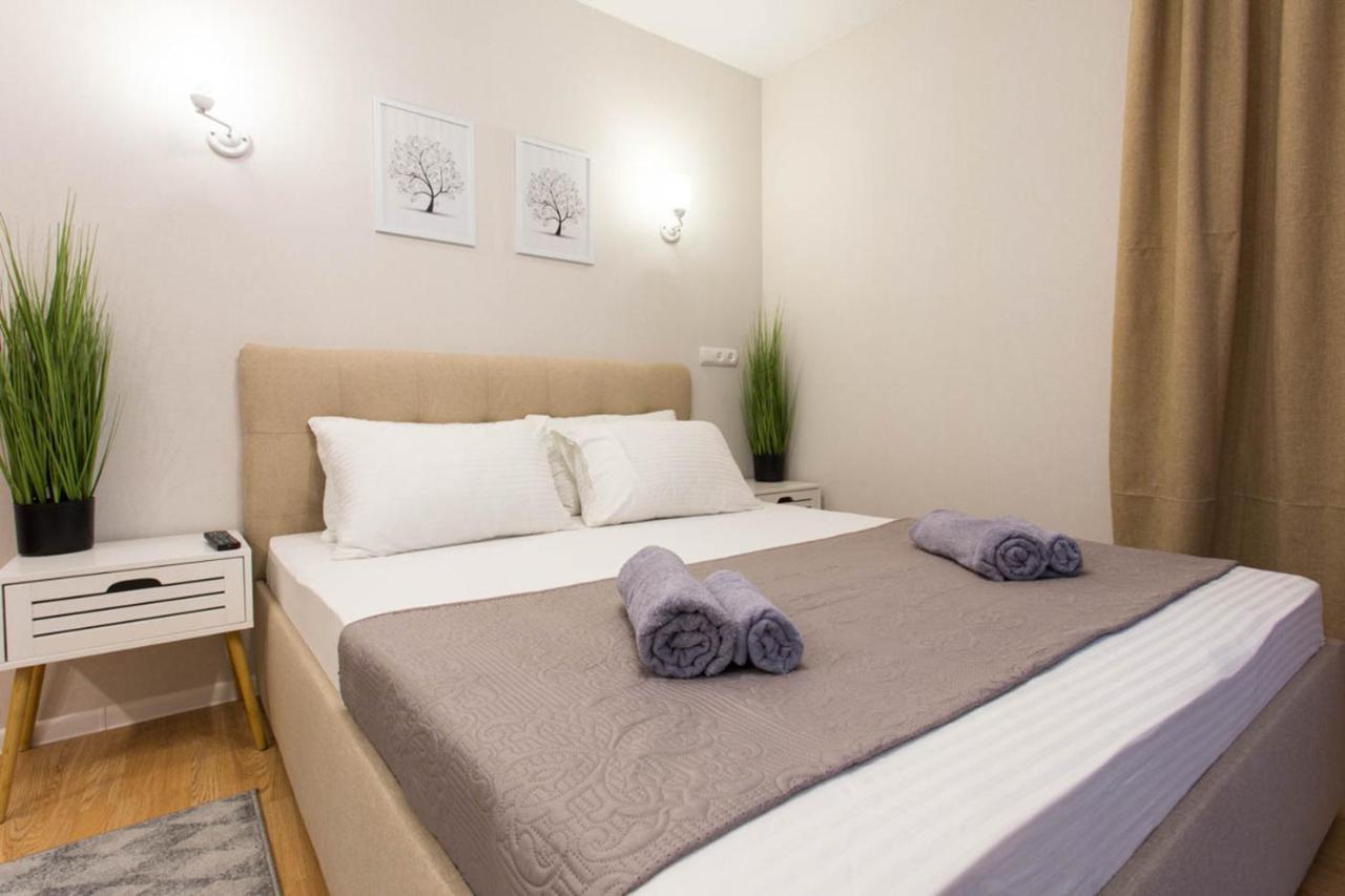 Apartment In The City Center - Gimnasiyna Naberezhna 24A-1 Charkov Buitenkant foto