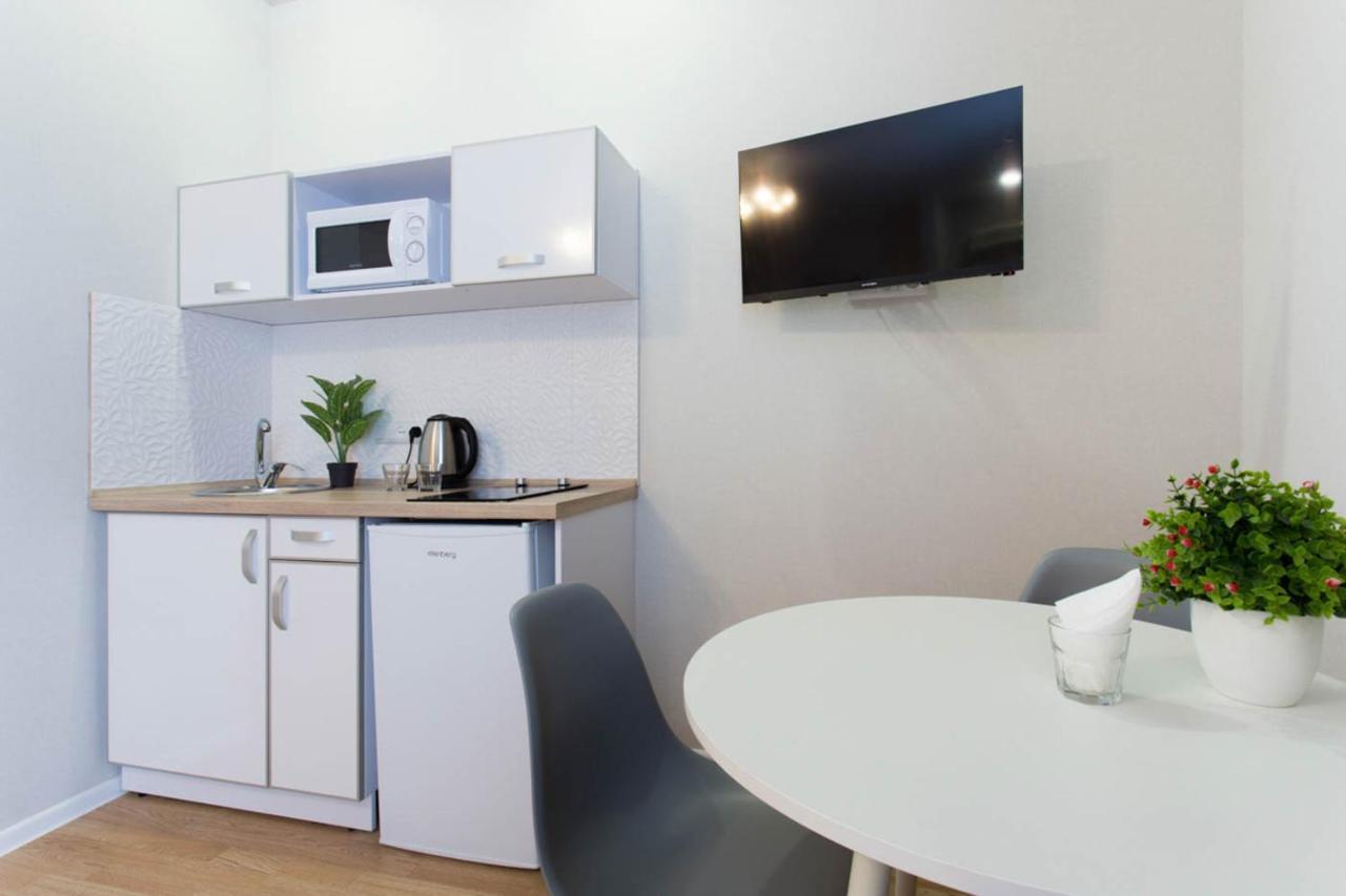 Apartment In The City Center - Gimnasiyna Naberezhna 24A-1 Charkov Buitenkant foto