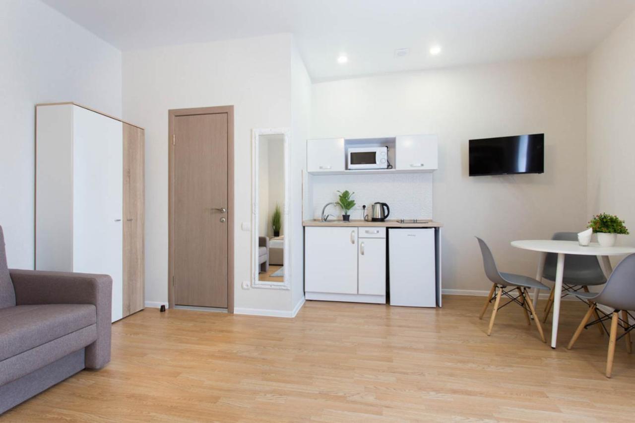 Apartment In The City Center - Gimnasiyna Naberezhna 24A-1 Charkov Buitenkant foto
